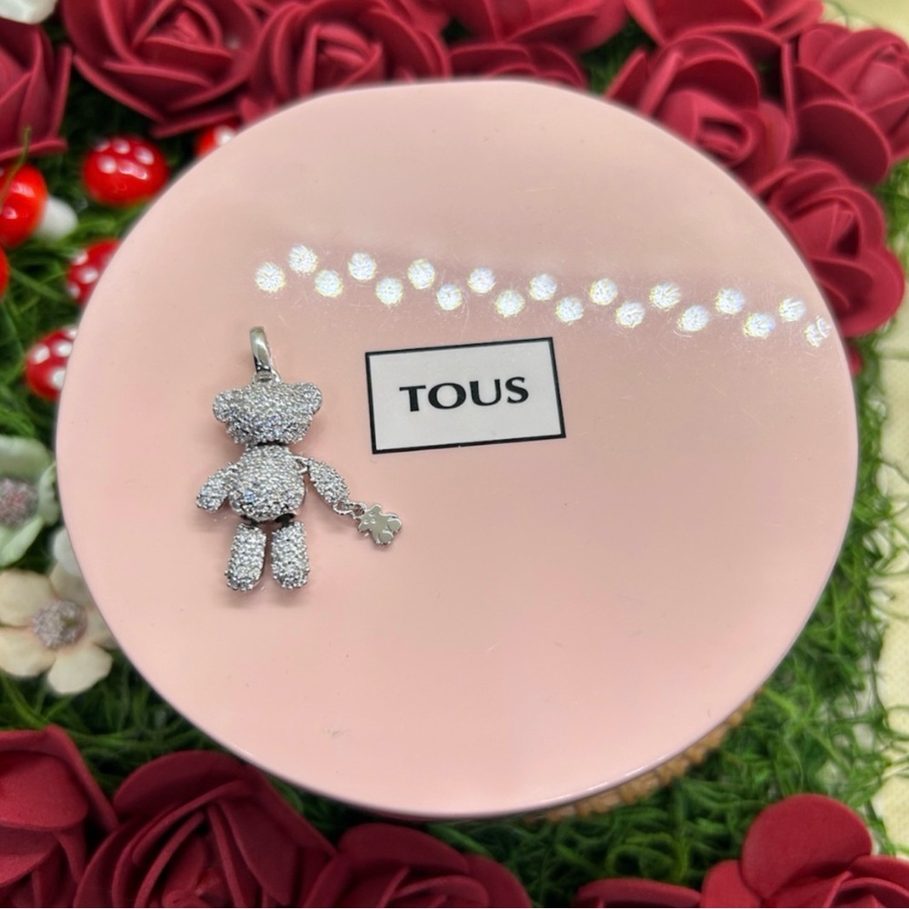 Sparkling Silver Teddy Bear Pendant New! 🆕